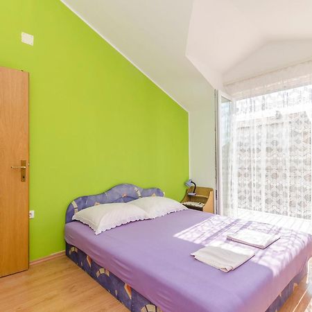 Apartments Mira I 沃迪切 外观 照片
