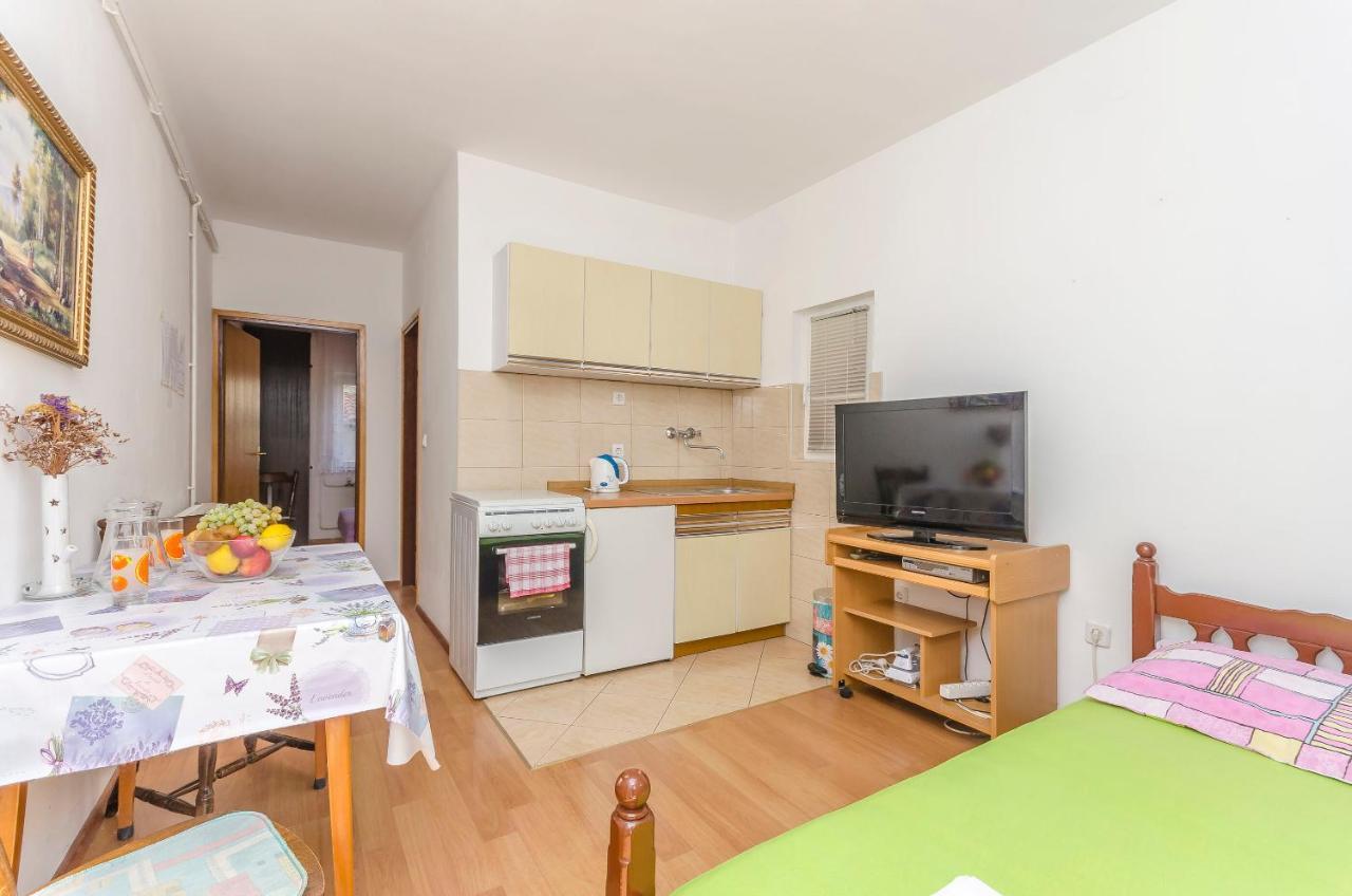 Apartments Mira I 沃迪切 外观 照片