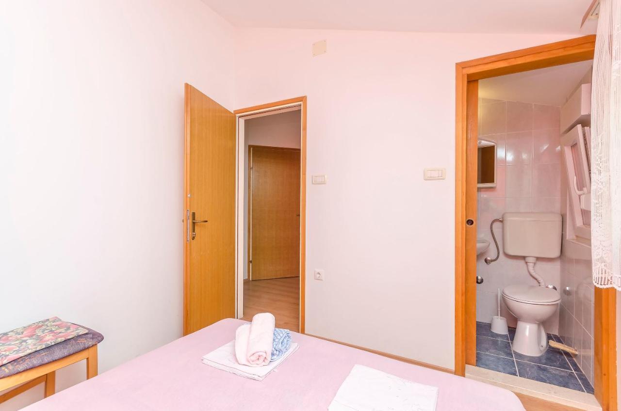 Apartments Mira I 沃迪切 外观 照片